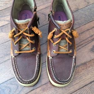 Sperry boating booties